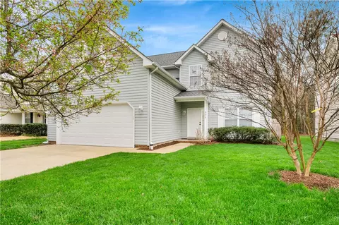 202 Vivian Ct, Yorktown, VA 23690