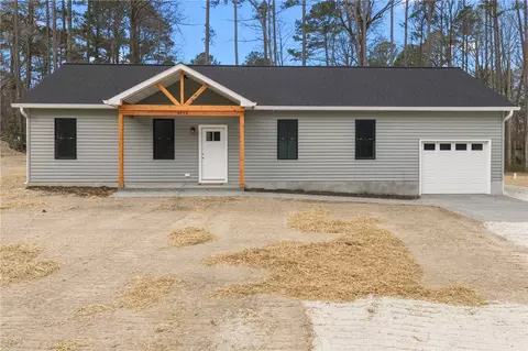 8978 Marlfield Rd, Gloucester, VA 23061