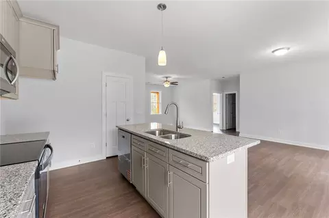 Kitchen - 8978 Marlfield Rd, Gloucester, VA 23061 photo 2 of 5