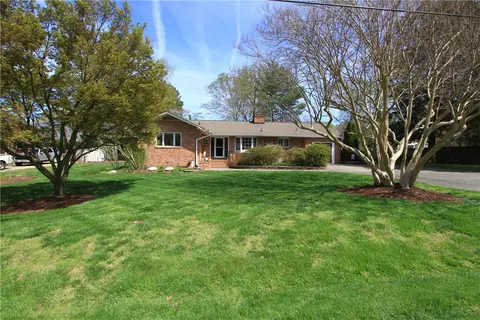 133 Stanley Dr, Williamsburg, VA 23188