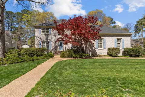 202 Rock Creek Ct, Yorktown, VA 23693