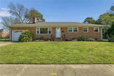 9 Rust St, Hampton, VA 23664