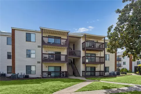 107 Davenport Ct #2, Hampton, VA 23666