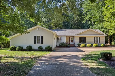 129 Peyton Rd, Williamsburg, VA 23185