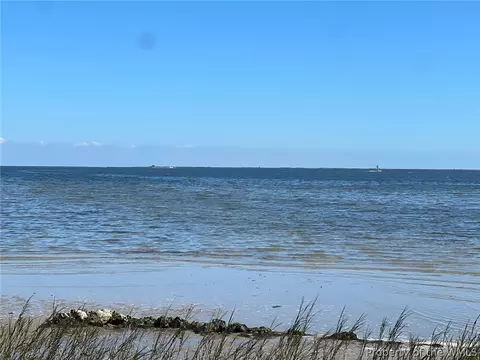 816 Ship Point Rd, Yorktown, VA 23692