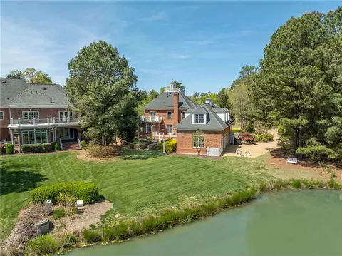 Exterior - 2901 Kitchums Pond Rd, Williamsburg, VA 23185 photo 15 of 17