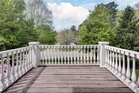 Exterior - 2901 Kitchums Pond Rd, Williamsburg, VA 23185 photo 7 of 17