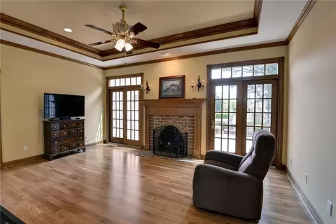 Living - 2901 Kitchums Pond Rd, Williamsburg, VA 23185 photo 1 of 5