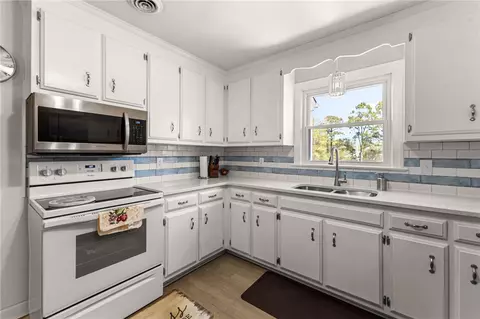 Kitchen - 5542 Dilly-e Ln, Gloucester, VA 23061 photo 1 of 4