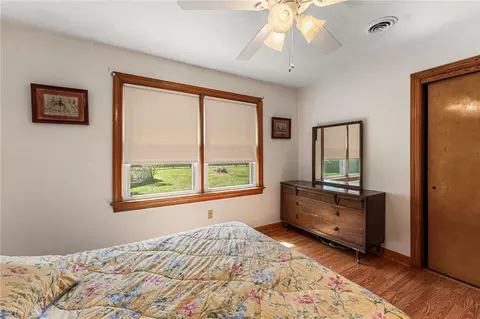 Bedroom - 5542 Dilly-e Ln, Gloucester, VA 23061 photo 2 of 7