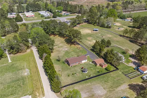 View/Area - 5542 Dilly-e Ln, Gloucester, VA 23061 photo 4 of 5