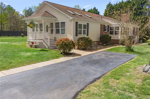 Exterior - 5542 Dilly-e Ln, Gloucester, VA 23061 photo 2 of 12