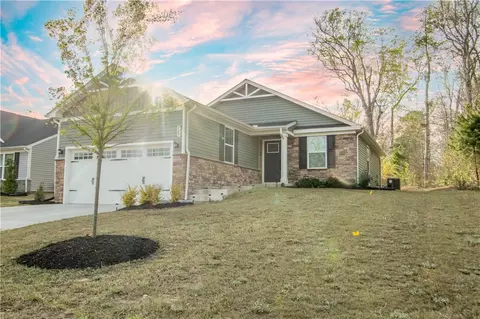 107 Annabelle Powell Pkwy, Williamsburg, VA 23185