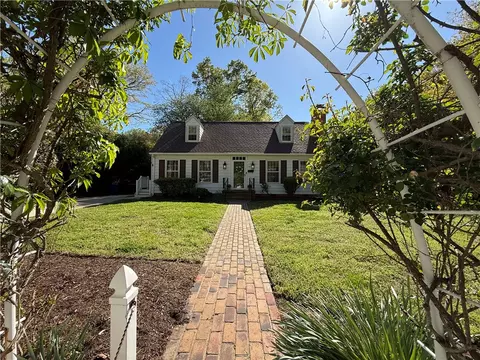 413 Normandy Ln, Newport News, VA 23606
