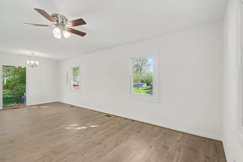 Living - 212 N Sixth St, Hampton, VA 23664 photo 2 of 7