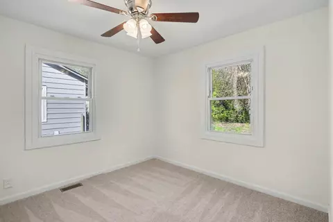 Bedroom - 212 N Sixth St, Hampton, VA 23664 photo 1 of 7