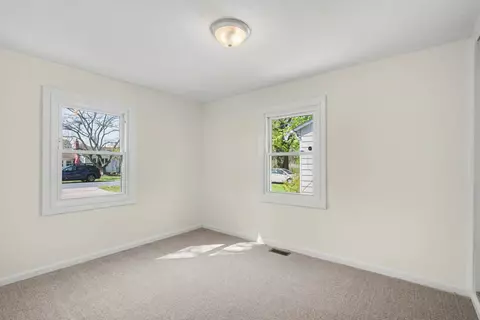 Bedroom - 212 N Sixth St, Hampton, VA 23664 photo 5 of 7