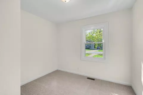 Bedroom - 212 N Sixth St, Hampton, VA 23664 photo 7 of 7