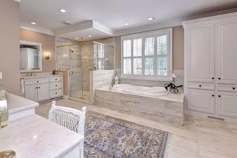 Bath - 3005 E Whittaker Close, Williamsburg, VA 23185 photo 1 of 3