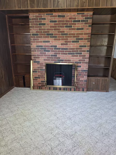 Living - 500 Blue Run Cir, Hampton, VA 23666 photo 6 of 6