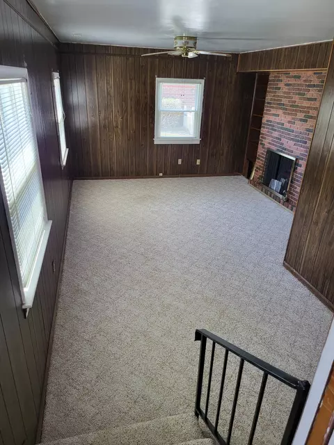 Living - 500 Blue Run Cir, Hampton, VA 23666 photo 4 of 6