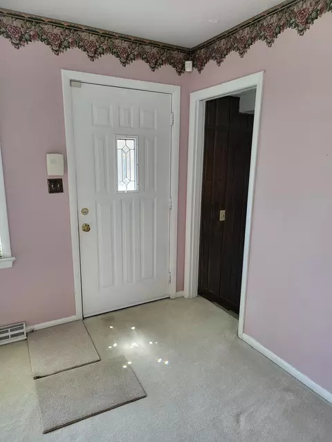 Entry Way - 500 Blue Run Cir, Hampton, VA 23666 photo 1 of 3