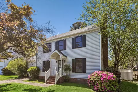 967 Colleen Dr, Newport News, VA 23608