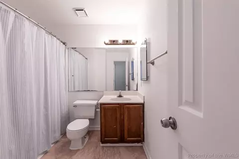 Bath - 11 Corwin Cir, Hampton, VA 23666 photo 2 of 2