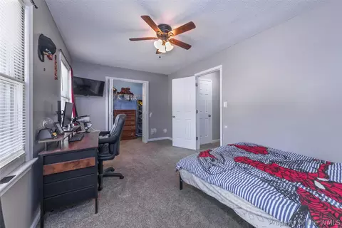Bedroom - 11 Corwin Cir, Hampton, VA 23666 photo 4 of 4