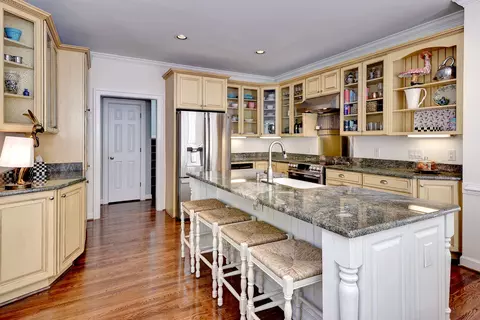 2904 E Island Rd, Williamsburg, VA 23185