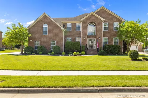 203 Riviara Pl, Chesapeake, VA 23322
