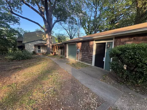 Exterior - 1479 Laurens Rd, Gloucester Point, VA 23062 photo 3 of 6