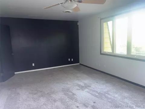 Bedroom - 1479 Laurens Rd, Gloucester Point, VA 23062 photo 1 of 7