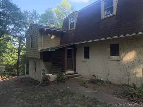 Exterior - 1479 Laurens Rd, Gloucester Point, VA 23062 photo 2 of 6