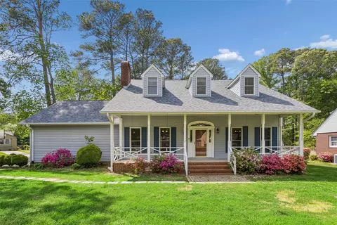 101 Marine Cir, Yorktown, VA 23692