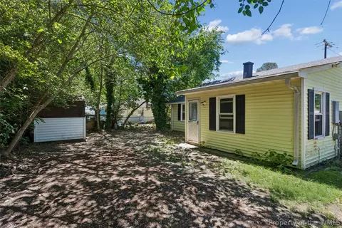 Exterior - 101 Roane Dr, Hampton, VA 23669 photo 6 of 10