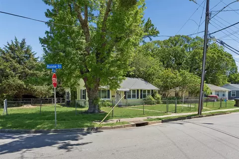 Exterior - 101 Roane Dr, Hampton, VA 23669 photo 3 of 10