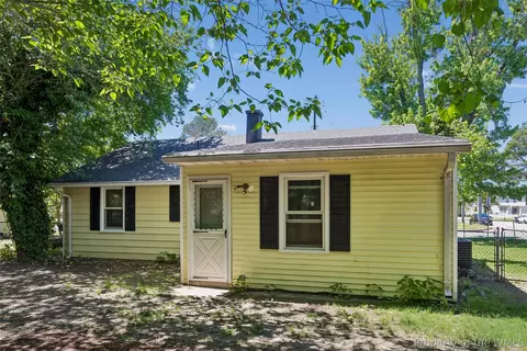 Exterior - 101 Roane Dr, Hampton, VA 23669 photo 8 of 10