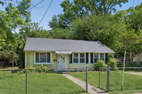 Exterior - 101 Roane Dr, Hampton, VA 23669 photo 2 of 10