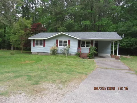 115 Clark Ln, Seaford, VA 23696