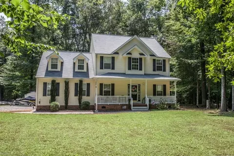 8077 Founders Mill Way, Gloucester, VA 23061