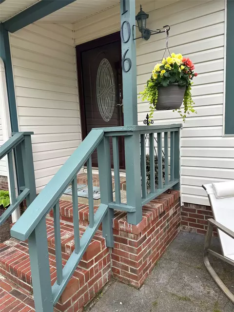 106 Penrith Xing, Yorktown, VA 23692