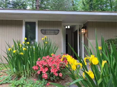 102 Stavenger Ct, Williamsburg, VA 23188