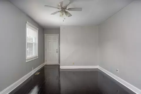 147 Clyde St, Hampton, VA 23669 photo 4