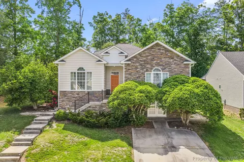 8047 Arbor Ponds Ter, New Kent, VA 23124