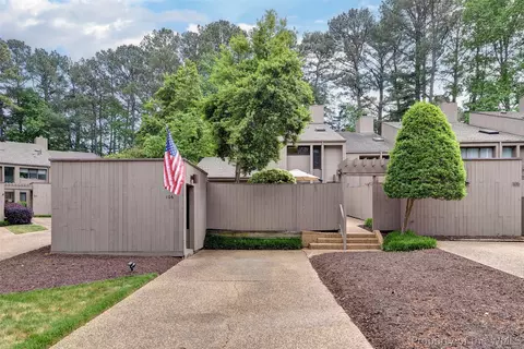 106 Harrops Gln, Williamsburg, VA 23185