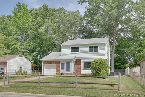 112 Tillerson Dr, Newport News, VA 23602