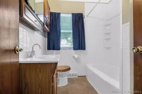 Bath - 5104 Hazelwood, Hampton, VA 23605 photo 1 of 1