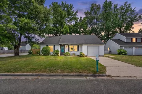 142 Converse Ct, Newport News, VA 23608