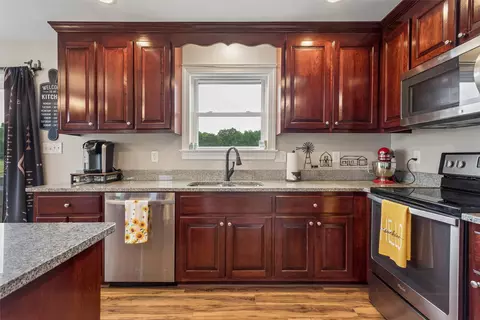 Kitchen - 5230 Gum Fork Rd, Gloucester, VA 23061 photo 5 of 7